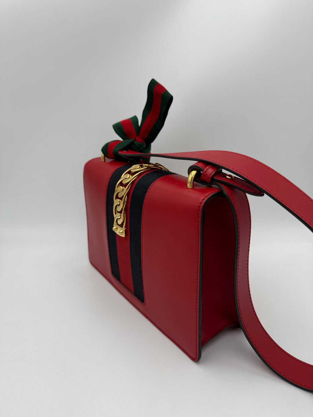 Gucci GUCCI SYLVIE Red Handbag Gucci