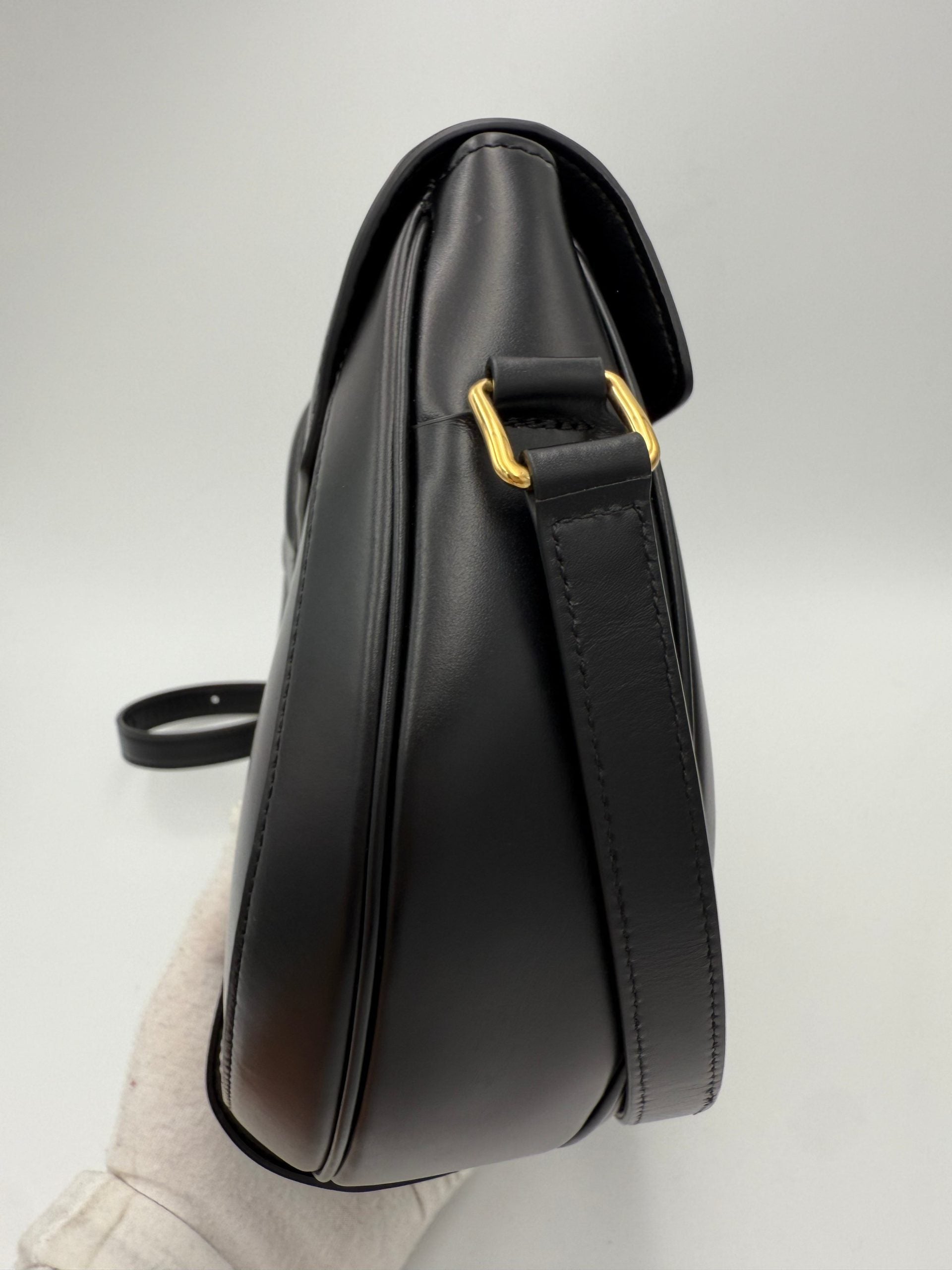 Celine CELINE Sac 16 Besace Black Large Bag Celine