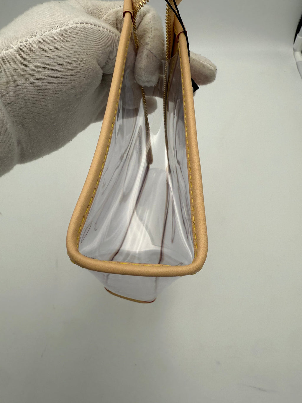 Louis Vuitton Monogram Transparent MM Pochette Louis Vuitton