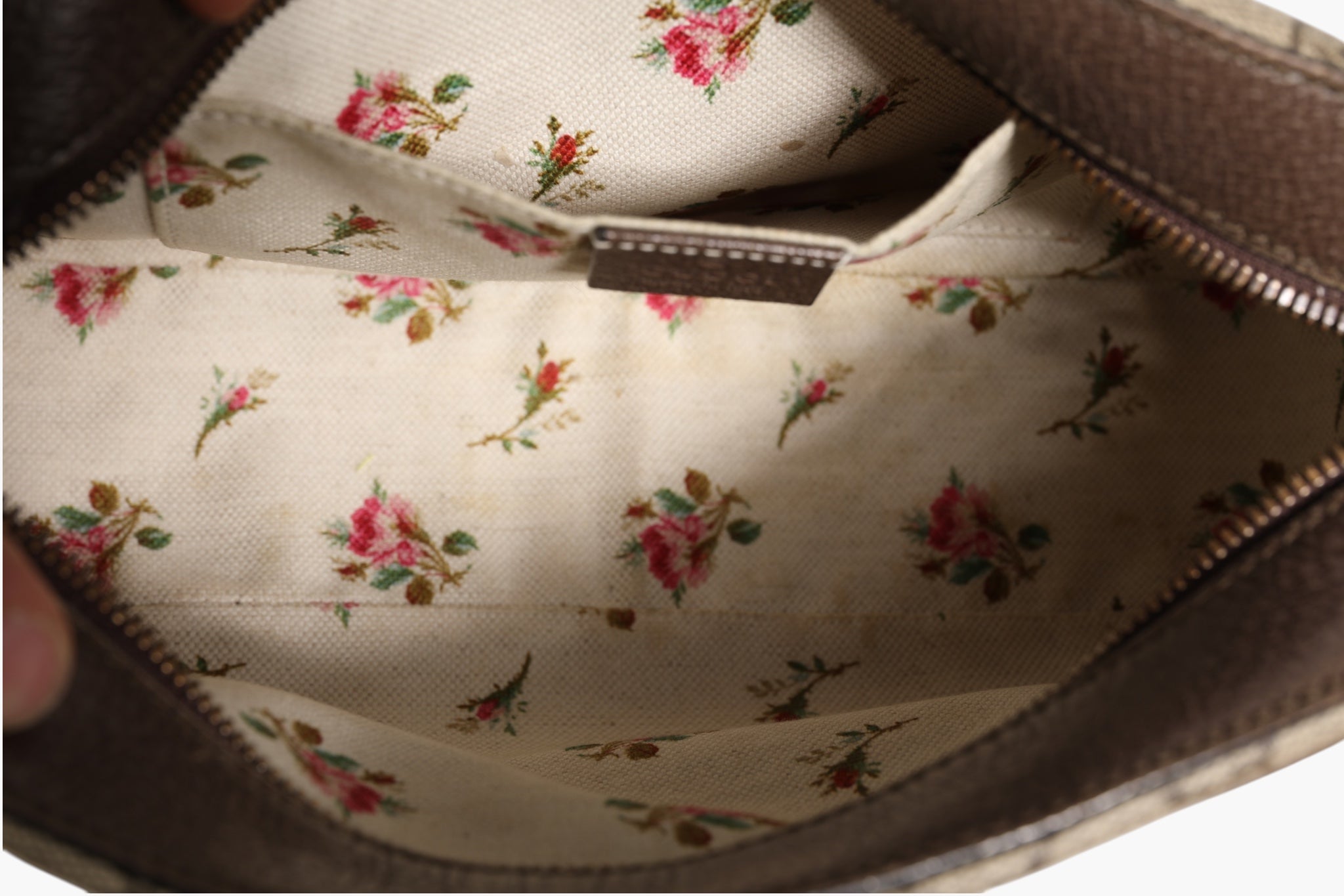 Gucci GG Supreme Coated Canvas Neo Messenger Bag Gucci