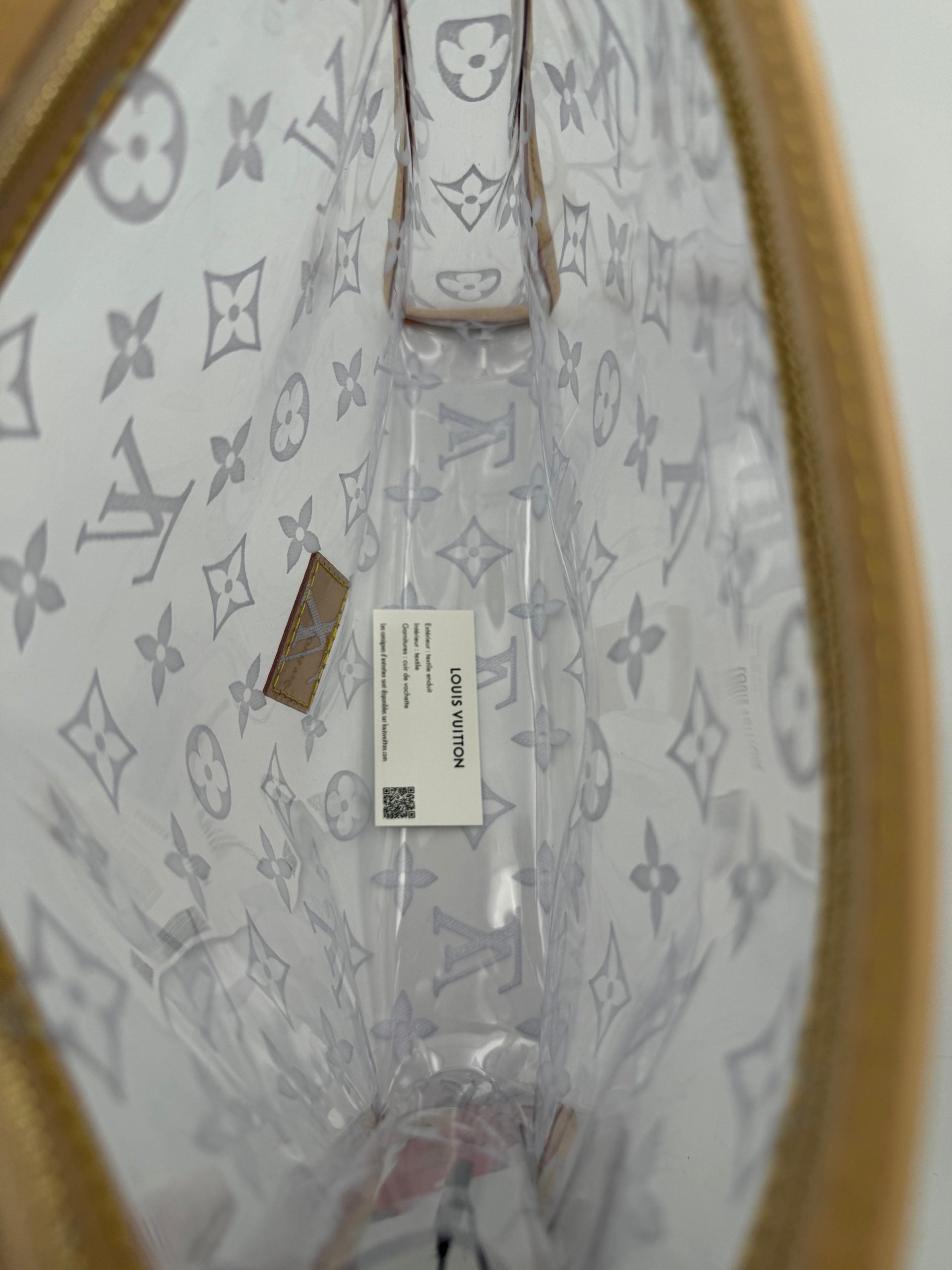 Louis Vuitton Monogram Transparent Pochette Louis Vuitton