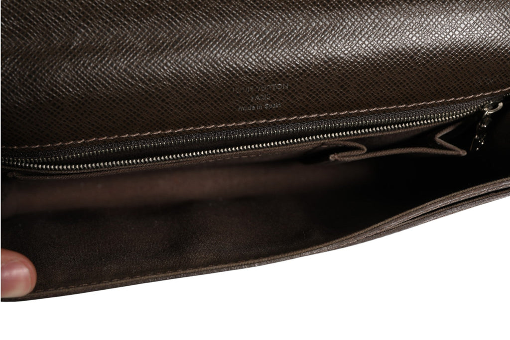 Louis Vuitton Belaia Clutch Taiga Leather Louis Vuitton