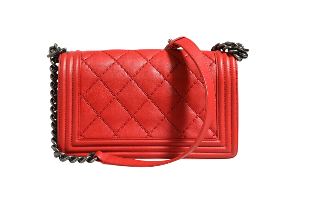 Chanel Red Diamond Stitch Calfskin Leather New Medium Boy Bag Chanel