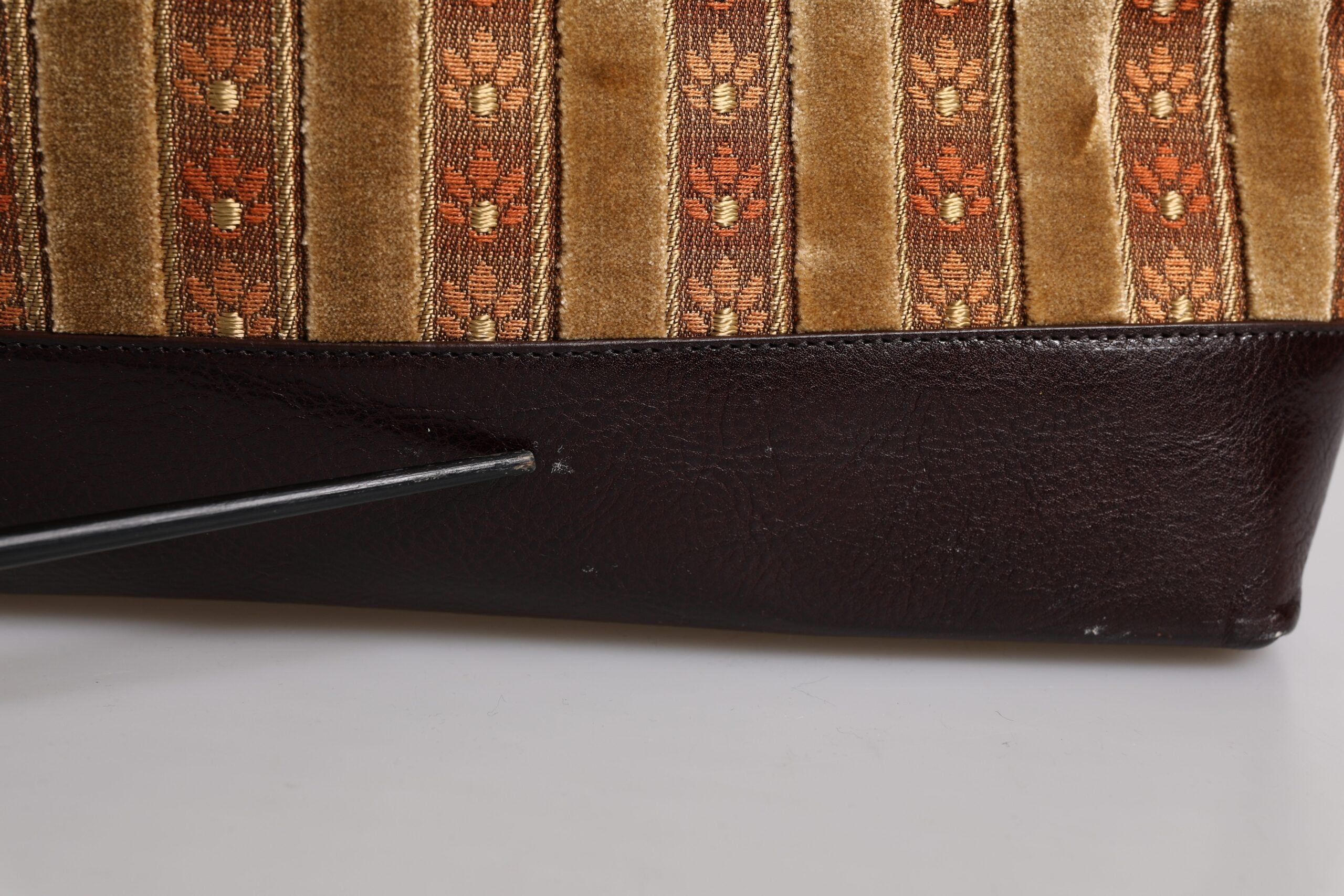 Dolce & Gabbana Beige & Maroon Velvet Leather Jacquard Travel Handbag Dolce & Gabbana