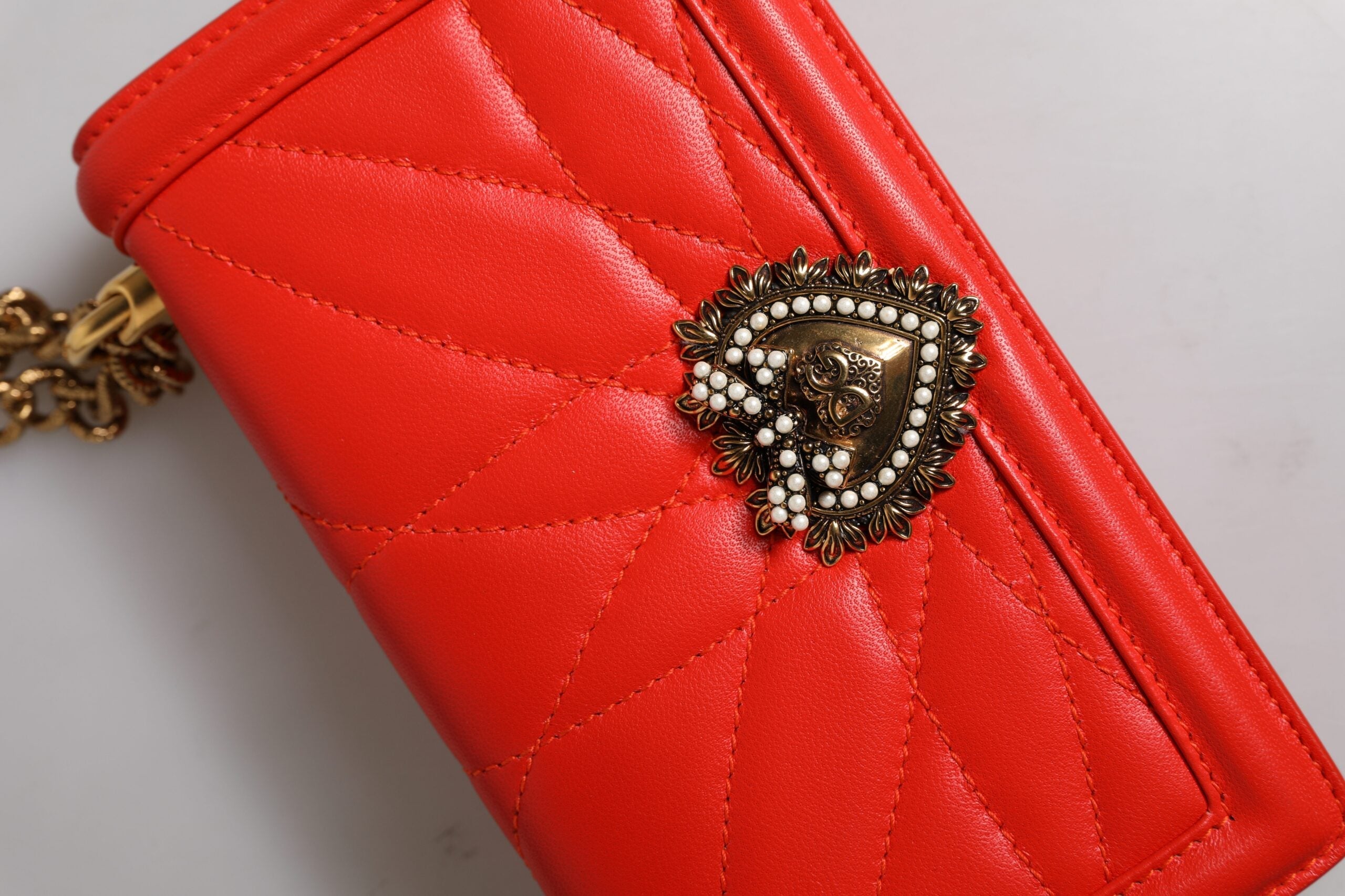Dolce & Gabbana Red Quilted Devotion Crossbody Chain Phone Bag Dolce & Gabbana