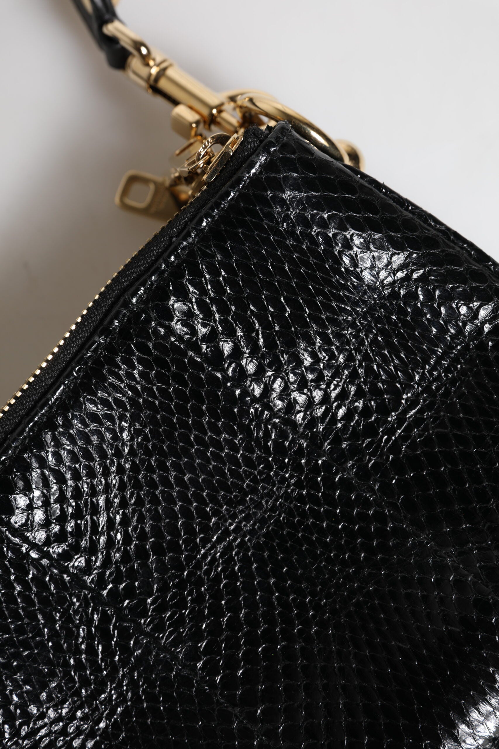 Dolce & Gabbana Black Exotic Leather Gold Hardware Shoulder Clutch Bag Dolce & Gabbana